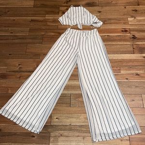 Wide leg set from fashion nova